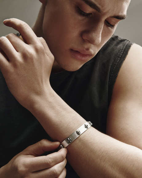 Armreif FLEUR DE LIS. SCHÄDEL in Sterlingsilber 2