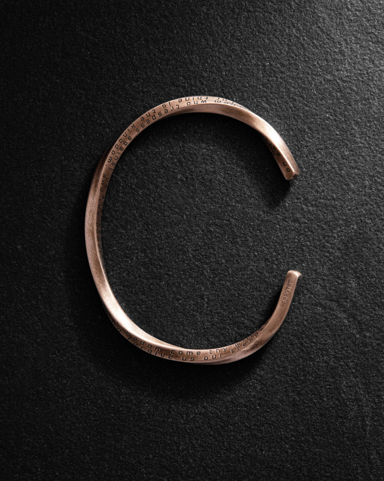 Armreif THE LORD'S PRAYER – OUR FATHER aus Rotgold