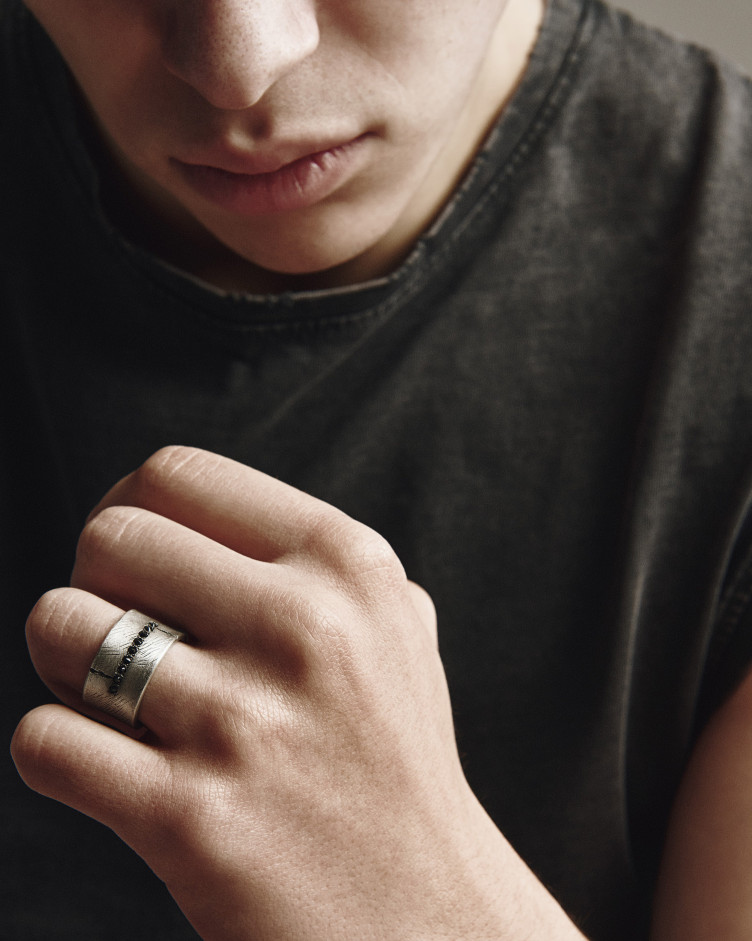 Ring ERVARING. BLACK STONES in Sterlingsilber 3