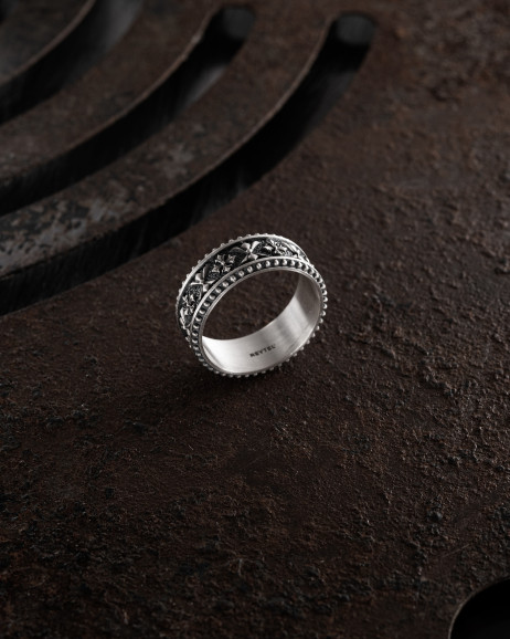 Ring KELTISCHES RITTERMUSTER in Sterlingsilber 8