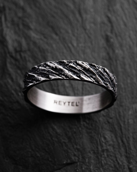 KRIGER-Ring aus Weißgold 2