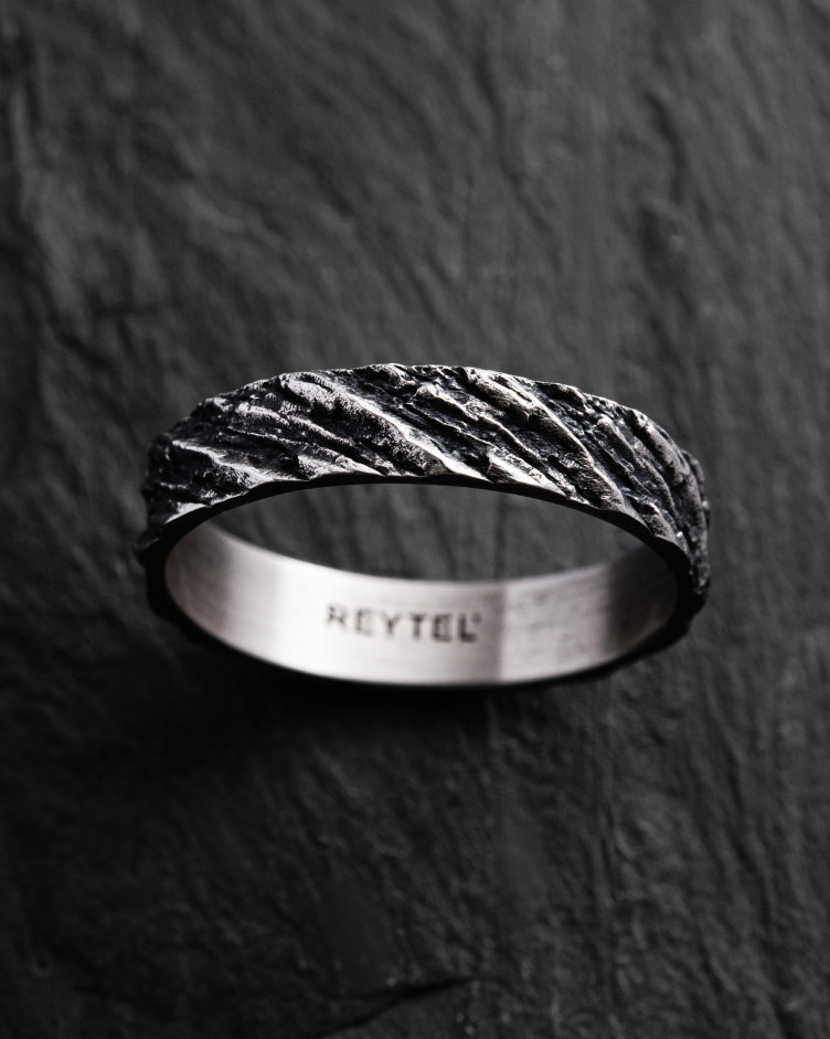 KRIGER-Ring aus Weißgold 2