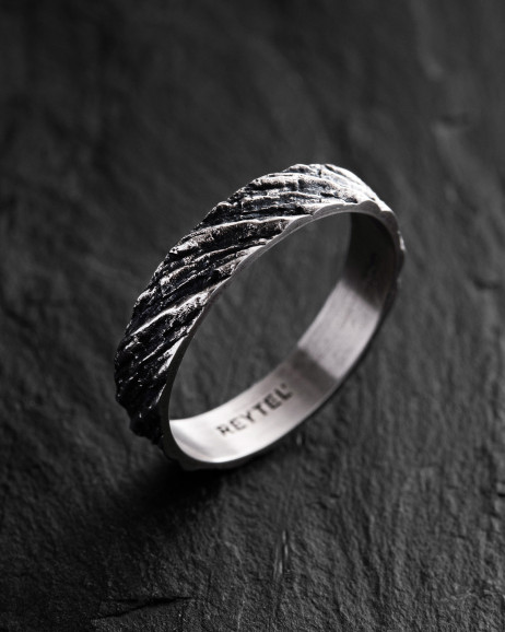 KRIGER-Ring aus Weißgold