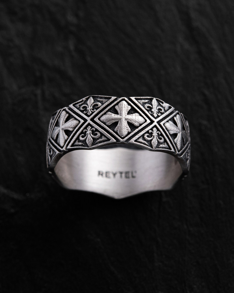 Ring MALTESERKREUZ UND FLEUR DE LIS in Sterlingsilber