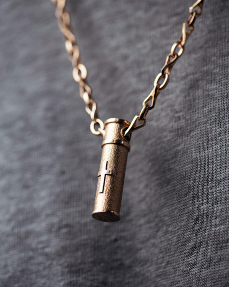 Anhänger RELIQUIE MIT DEM KREUZ aus Rotgold  5