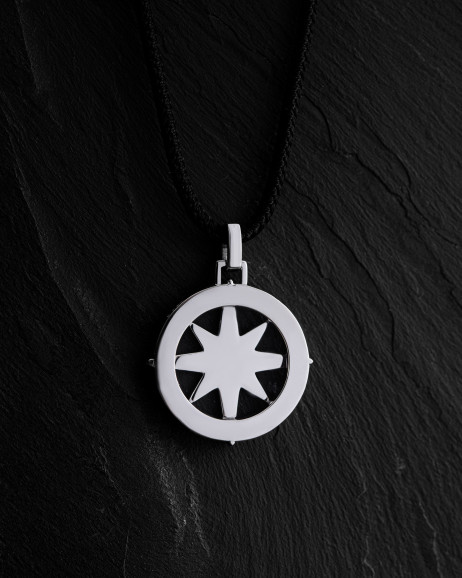 Anhänger COMPASS. BLACK STONES aus Weißgold 5