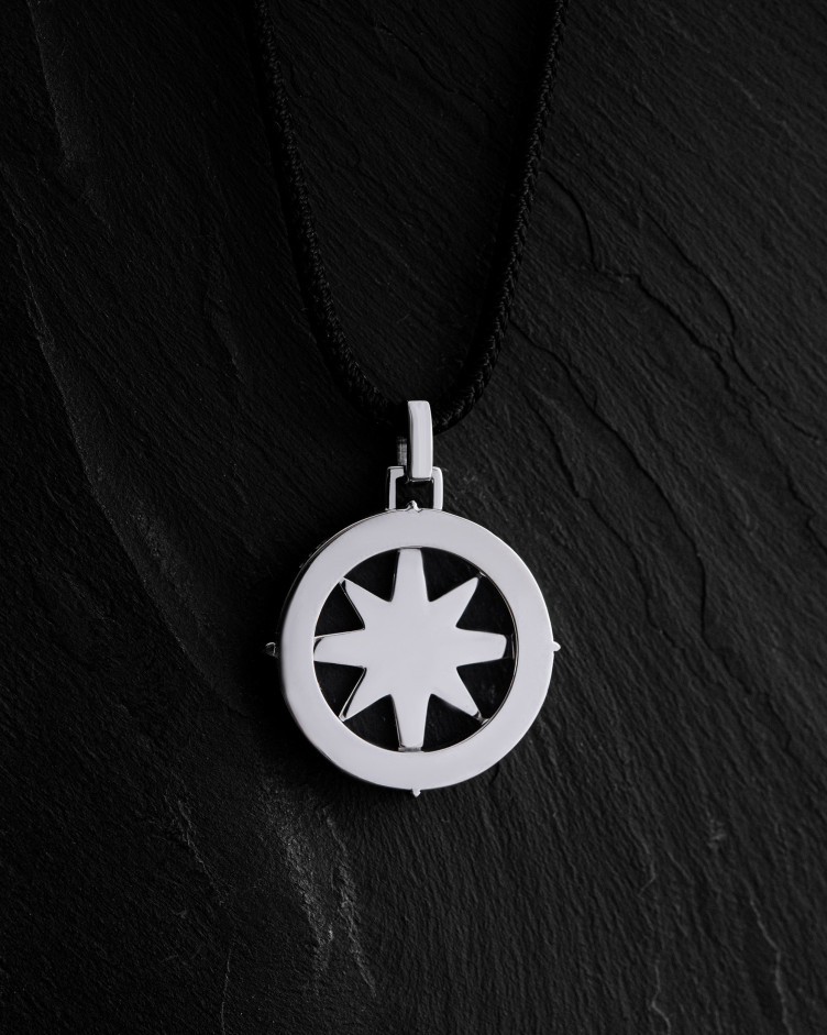 Anhänger COMPASS. BLACK STONES aus Weißgold 5