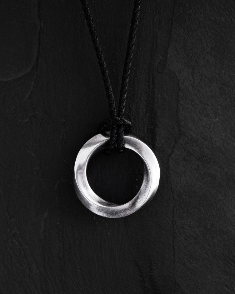 Anhänger INFINITE LOOP (am Band) in Sterlingsilber 3