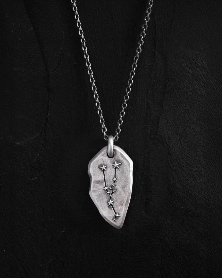 Anhänger STERNBILD STIER an einer Kette in Sterlingsilber