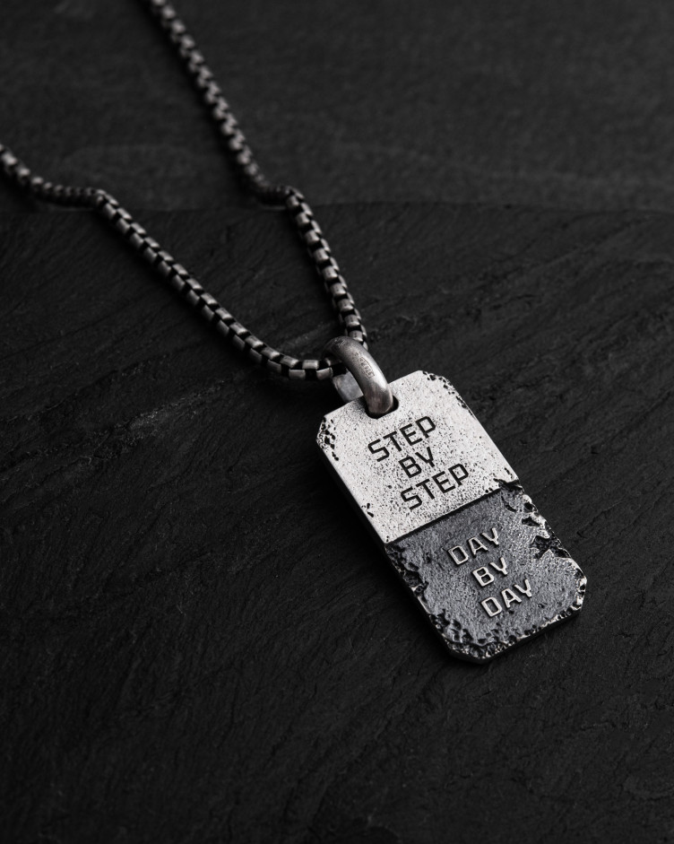 Anhänger SCHRITT FÜR SCHRITT in Sterlingsilber 2