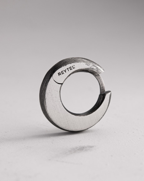 Einzelohrstecker LUNNITSA in Sterlingsilber