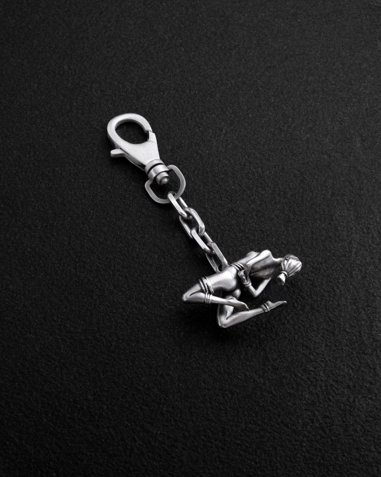 Schlüsselanhänger SHIBARI – INVERTED SUSPENSION in Sterlingsilber 2