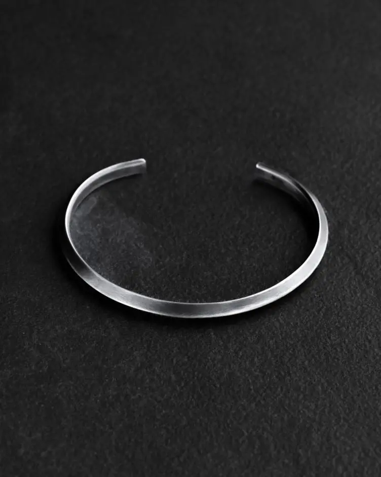 Armreif HINGABE in Sterlingsilber