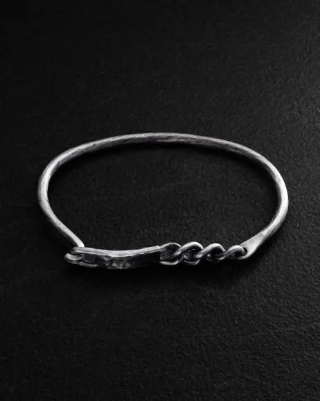 Armreif AUSDAUER in Sterlingsilber