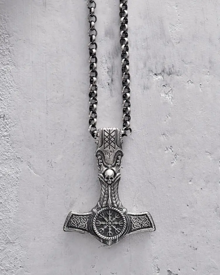 Anhänger - Hammer HELM DES SCHRECKENS MIT SCHÄDEL in Sterlingsilber